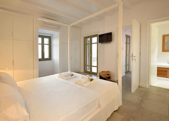 Mykonos Ark Ftelia (Mykonos)